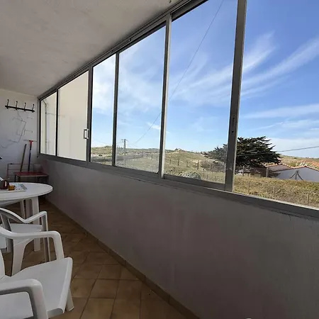 2 Pieces Avec Balcon A 100m De La - - Fr-1-224c-37 *